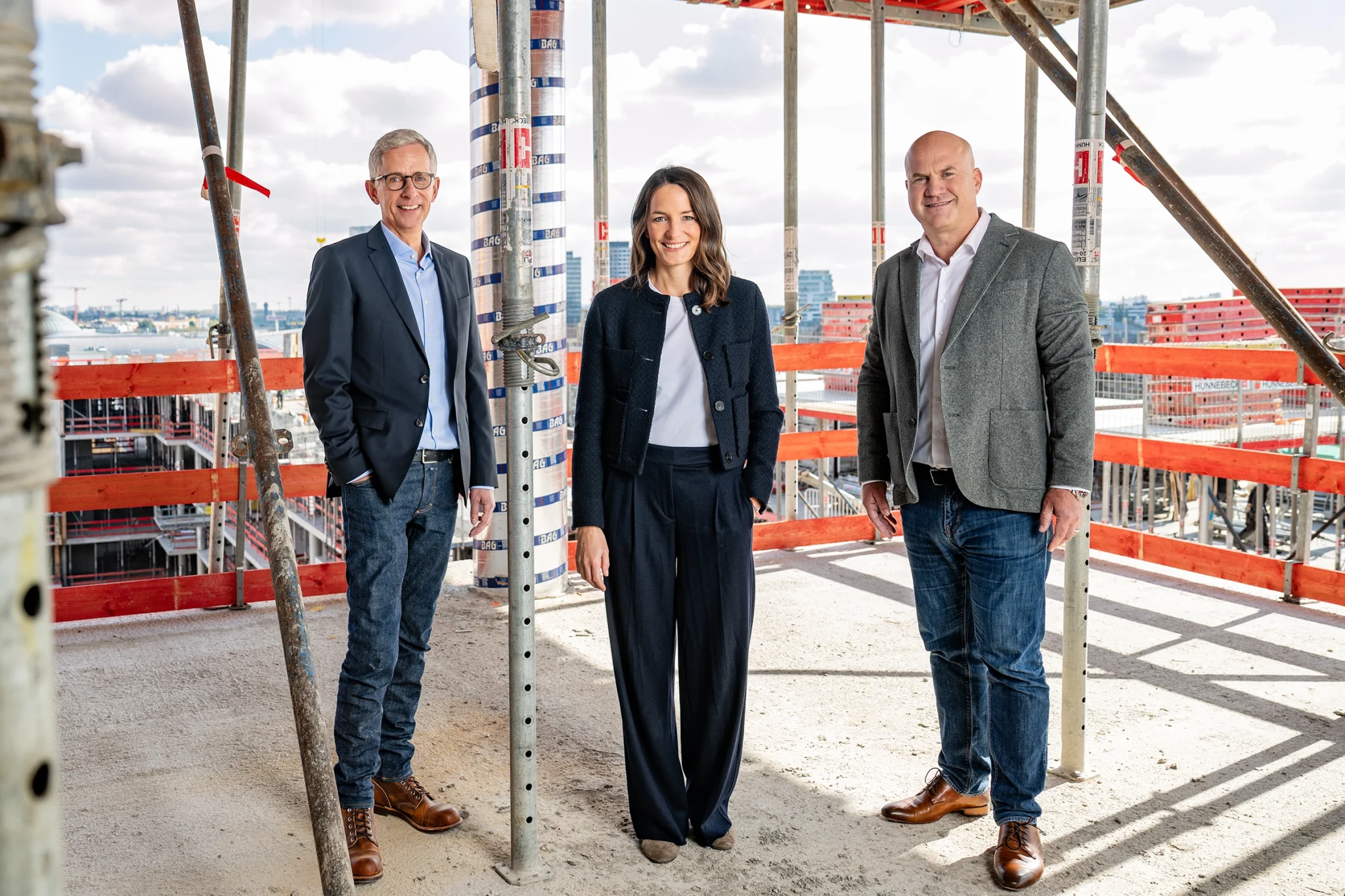Bild der Partner Horst Heine, Pauline Conradi und Achaz v. Oertzen (v.l.n.r.)
